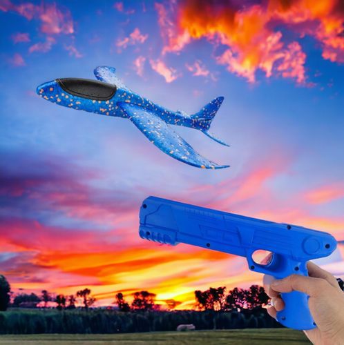 Samolot z pistoletem wyrzutnią styropianowy rzutka niebieski z kółkami na Arena.pl