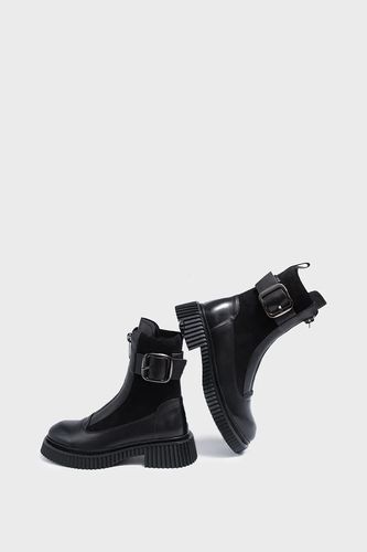 CESARE GASPARI R40 na Arena.pl