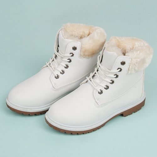 Zgrabne traperki białe r.40 na Arena.pl