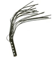 Skórzany pejcz z drewnianą rączką