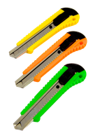 NOŻYK DO TAPET metalowy kolorowy 18mm