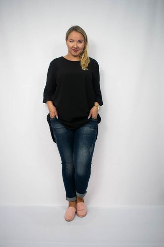 Bluzka marki TB czarna- PLUS SIZE na Arena.pl