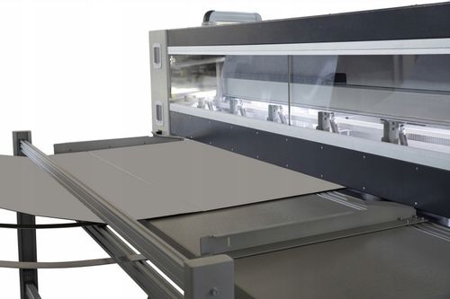 Maszyna do cięcia kartonów Holzing INTELPACK7 4 kW na Arena.pl