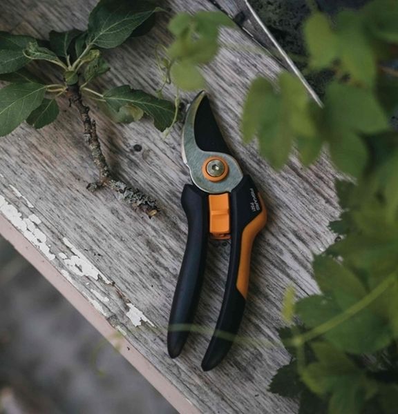 Sekator nożycowy RĘCZNY Fiskars zdjęcie 7