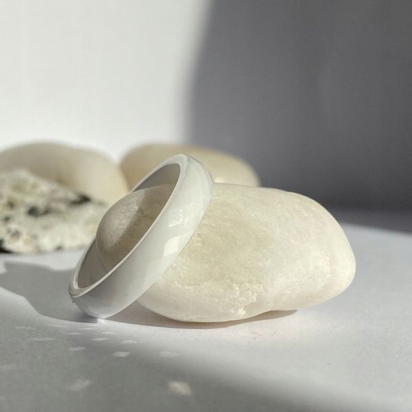 Obrączka ceramiczna biała zdjęcie 2