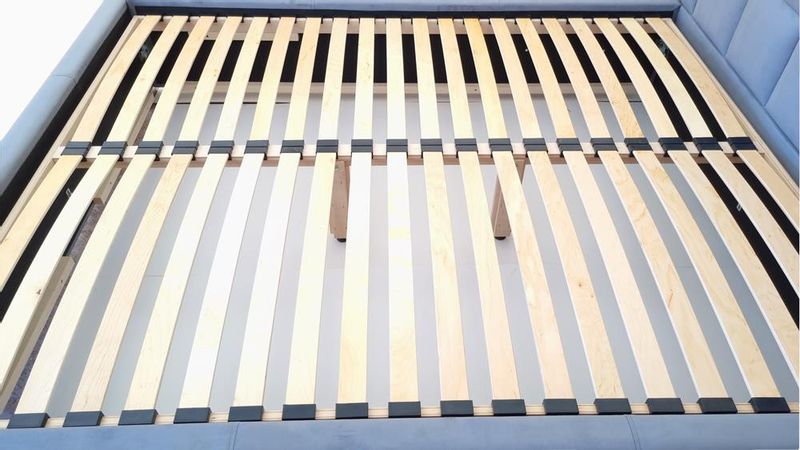 Łóżko tapicerowane CEZAR zielone 200x200 zdjęcie 2