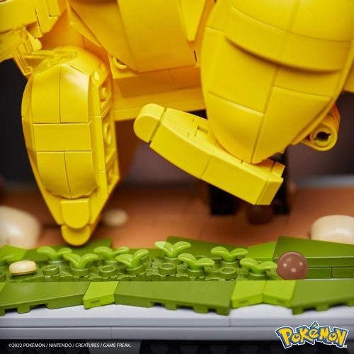 Klocki Mega Pokemon Ruchomy Pikachu 1095 Elementów na Arena.pl