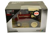 ND01_249606 TOMY Britains traltor Case IH Farmall
