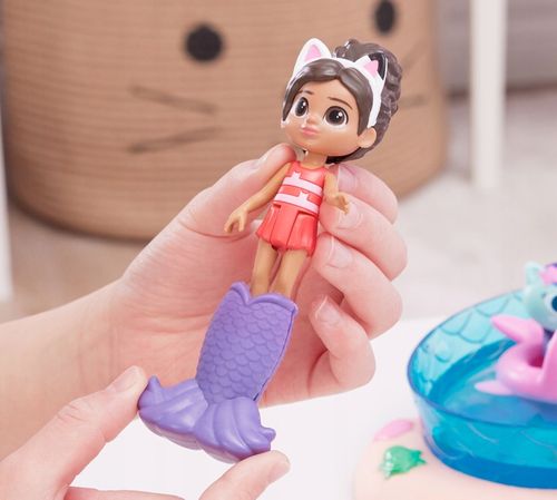 KOCI DOMEK GABI DUŻY ZESTAW BASEN 2 FIGURKI GABI SYRENKOTKA + ZJEŻDŻALNIA na Arena.pl