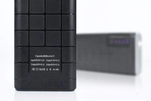 POWER-BANK POWERBANK 20000mAh 3.7V 3xUSB z latarką WYRAŹNYM Wyświetlaczem na Arena.pl