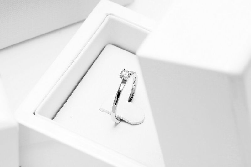 Emaga Złoty pierścionek PBD2500 - Diament zdjęcie 9