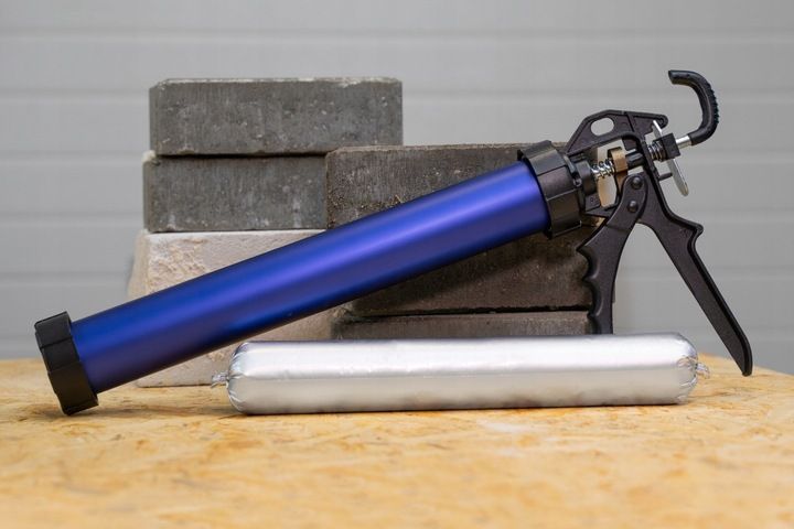 Pistolet wyciskacz do silikonu mas uszczelniacza klejów 600ml MOCNY zdjęcie 4