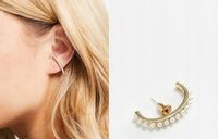 DesignB London Złota nausznica z perełką