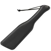 darkness paddle black - skorzany model z kolcami 32x6 cm
