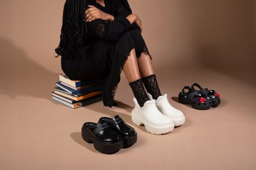Crocs Damskie Ocieplane Botki Na Platformie Stomp Lined Shorty Boot 37-38 na Arena.pl