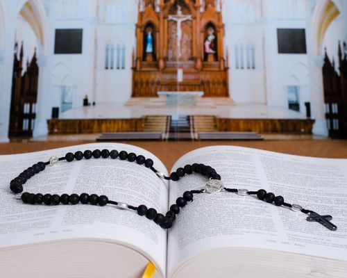 Różaniec z lawy wulkanicznej RT-24 na Arena.pl