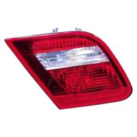 LAMPA TYLNA LEWA BMW 3 E46 1998 1999 2000 2001 2002 2003 2004 2005 2006