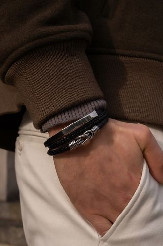 Bransoletka Męska Czarna ze Skóry Srebrna GRAWER Prezent Dla Męża Chłopaka na Arena.pl