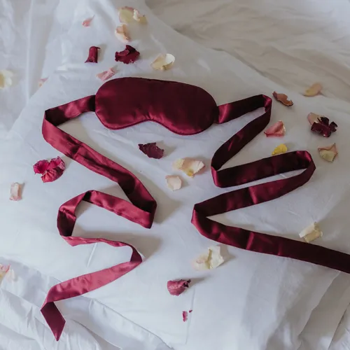 my own filo maska na oczy fioletowa - jedwabiście miękka satyna na Arena.pl