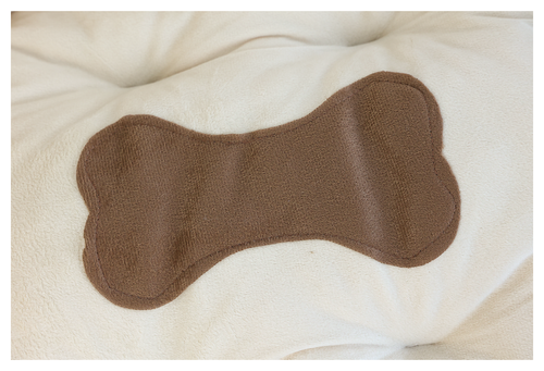 Legowisko dla psa brązowe XL prostokątne BONE 74x59x12cm na Arena.pl