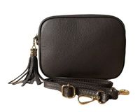 VERA PELLE CZEKOLADOWA TOREBKA SKÓRZANA BRĄZOWA LISTONOSZKA SKÓRA frędzle