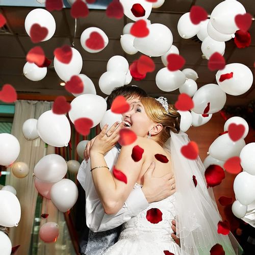KONFETTI TUBA STRZELAJĄCA CZERWONE SERCA ŚLUB na Arena.pl