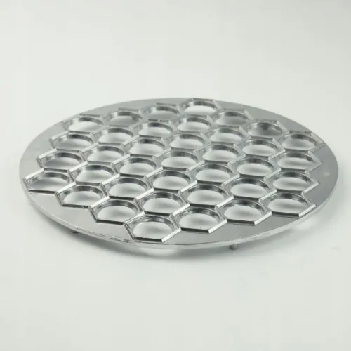 FORMA DO PIEROGÓW USZEK RAVIOLI WYKRAWACZ PIEROŻNICA 24,5 CM na Arena.pl