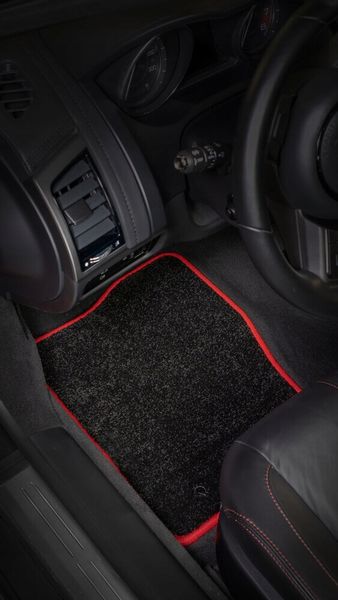 FORD C-MAX 2010-2015 Dywaniki Welurowe zdjęcie 3