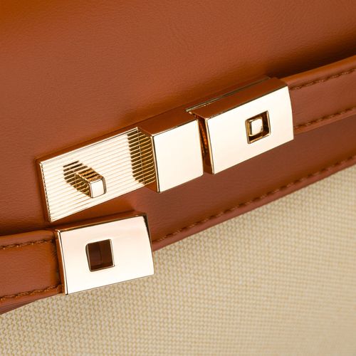 torebka damska w kolorach ecru i brązowym, zamykana suwakiem i magnesem na Arena.pl