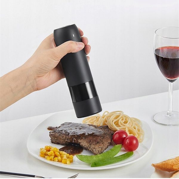 ELEKTRYCZNY MŁYNEK DO PIEPRZU I SOLI Z OŚWIETLENIA zdjęcie 8