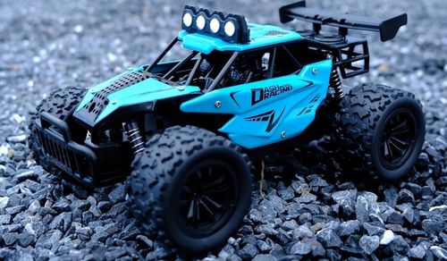 SAMOCHÓD ZDALNIE STEROWANY AUTO TERENOWE RC AUTKO PILOT LED ZABAWKA PREZENT na Arena.pl