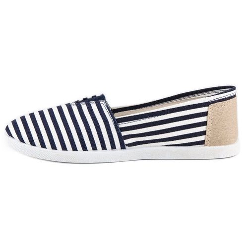 Materiałowe slipony r.41 na Arena.pl