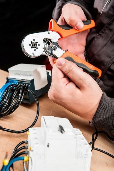 ZACISKARKA TULEJEK PRASKA DO KABLI NEO 01-507 zdjęcie 3