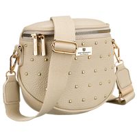 beżowa nerka damska ze skóry ekologicznej ozdobiona ćwiekami - peterson