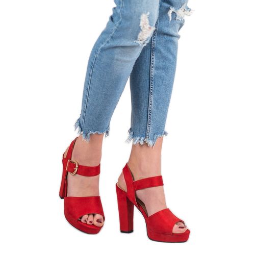 Czerwone Sandałki Na Platformie r.36 na Arena.pl