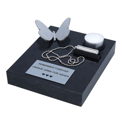 Relikwiarz-wisiorek na część prochów z podstawą na Arena.pl