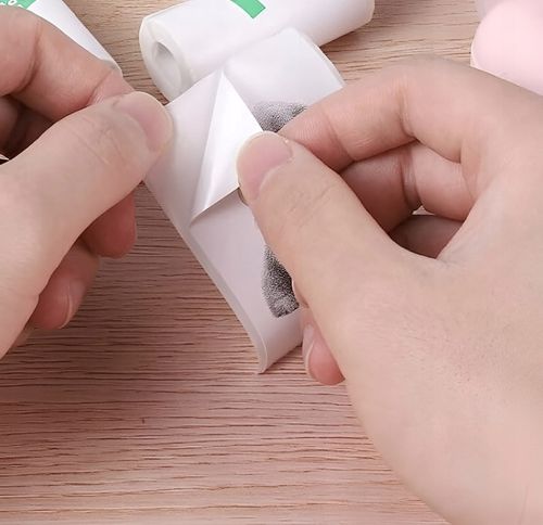 7xPAPIER TERMICZNY ROLKA SAMOPRZYLEPNA DO DRUKARKI DRUKUSIA ETYKIET APARATU na Arena.pl