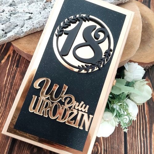 PUDEŁKO NA GOTÓWKĘ 18-te urodziny * PREZENT * hit OSIEMNASTKA na Arena.pl
