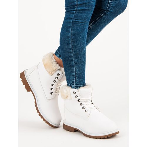 Zgrabne traperki białe r.40 na Arena.pl