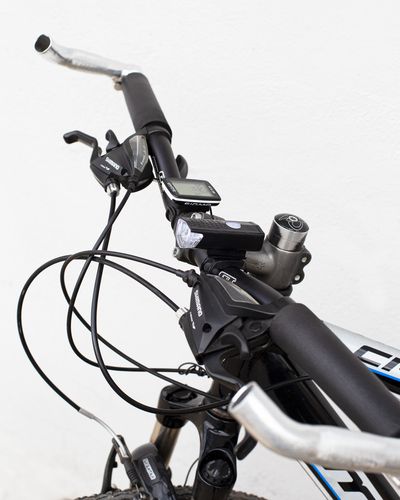 Lampka Rowerowa Latarka Na Kierownicę I Tył Zestaw Rowerowy Lr-02 na Arena.pl