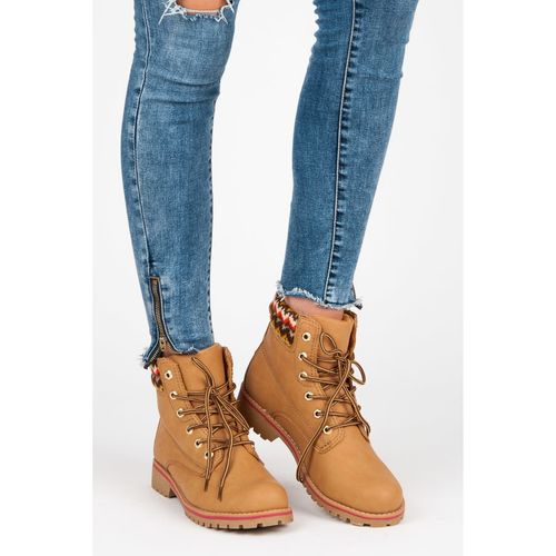 Trapery r.38 na Arena.pl