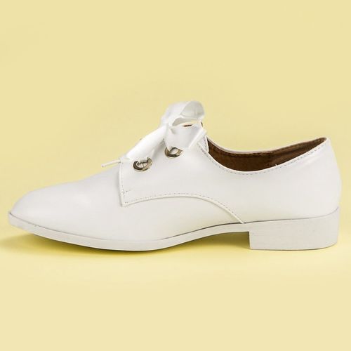 Wiązane Półbuty r.38 na Arena.pl