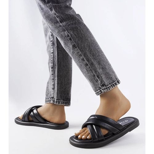 Czarne klapki r.37 na Arena.pl