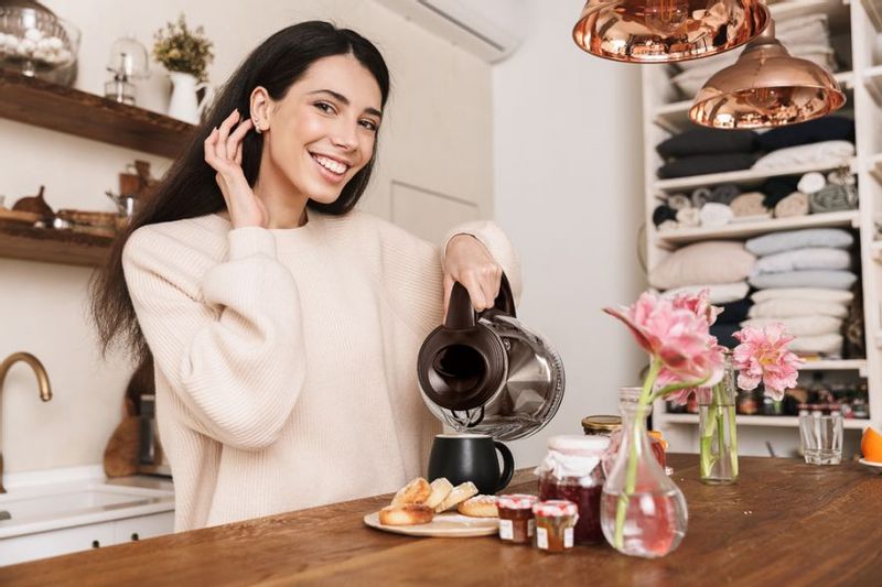 Czajnik bezprzewodowy z regulacją temperatury Eldom C510c zdjęcie 8