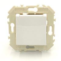 Efapel Quadro45 gniazdo pojedyncze z uziemieniem z klapką biały 45475 KWBR