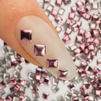 ShinePins gładkie ćwieki ozdoby do paznokci kwadratowe large NTN Nr 5 5g