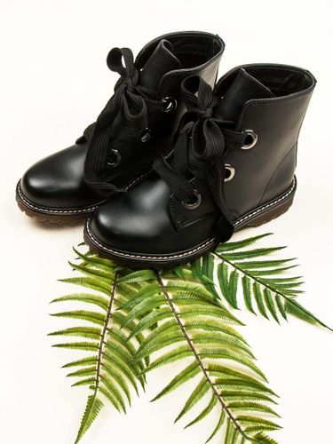 SZNUROWANE WORKERY Rozmiar - 41 na Arena.pl