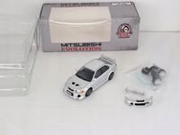 BM Creations MITSUBISHI LANCER EVO V Silver 1:64