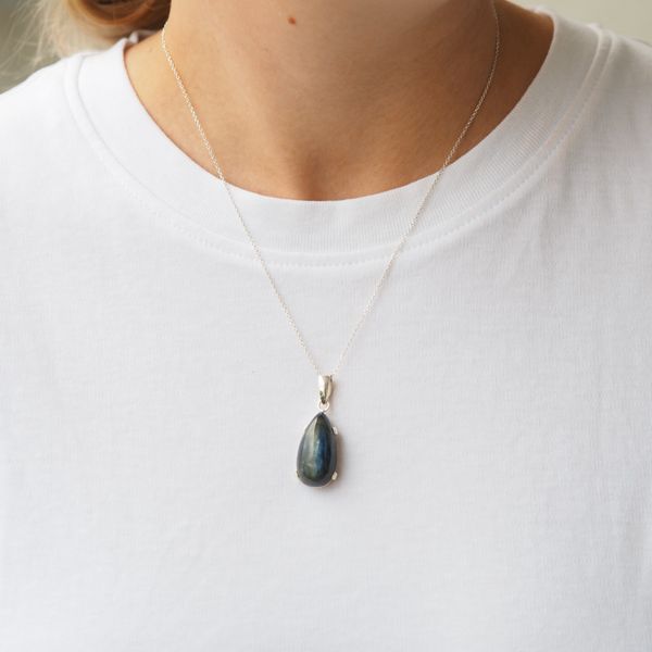 Srebrna zawieszka z Kyanitem – łza 25×13 mm zdjęcie 1