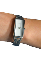 Zegarek prostokątny na bransolecie kolor srebrny